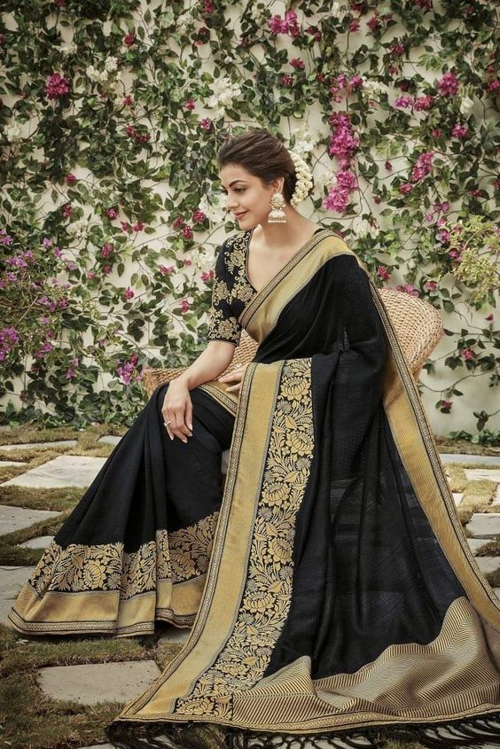 Black with golden work patch saree
Rs. 1200/-